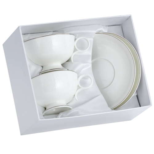 komplet-porcelanowych-filizanek-ze-spodkami-biale-klasyczne-pudelko.png
