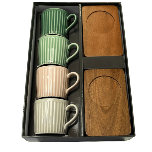 komplet-czterech-filizanek-porcelanowych-easy-life-take-a-break-880-8591-w-pudelku.png