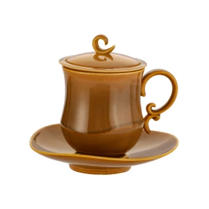 Porcelanowy Kubek z Zaparzaczem, Pokrywką i Spodkiem 380 ml - karmelowy vintage