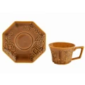 porcelanowa-filizanka-ze-spodkiem-200-ml-karmelowa-w-kwiaty-167-2603-b.png